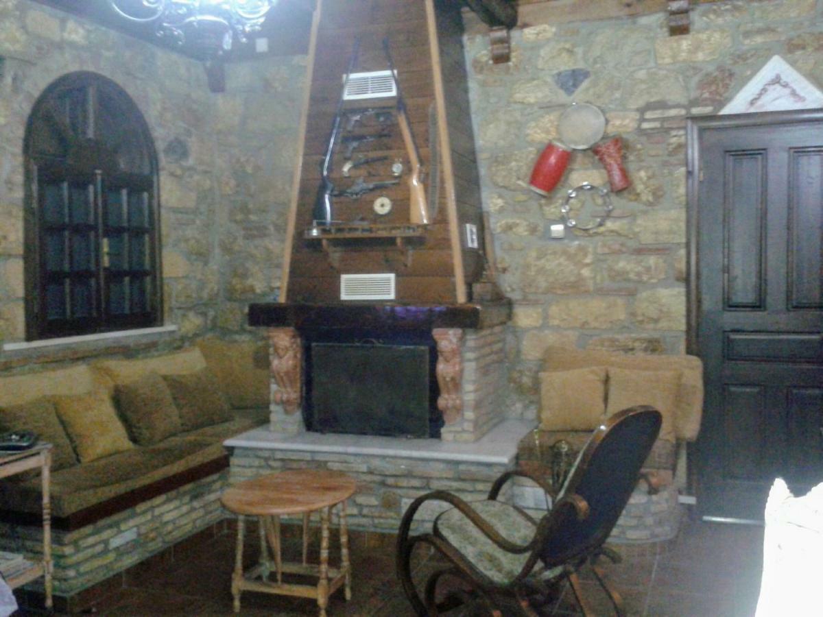 Kalogirou Stone House Apartment Limnionas  Exterior photo